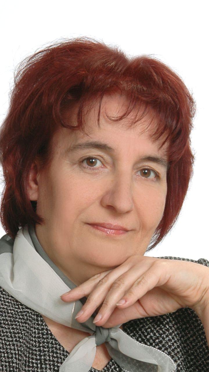 Zentay Hajnalka kurzus oktató fényképe